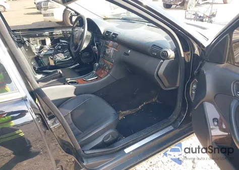 2006 Mercedes-Benz C 280 Luxury 4Matic из США, поврежденный, VIN WDBRF92H86F796224